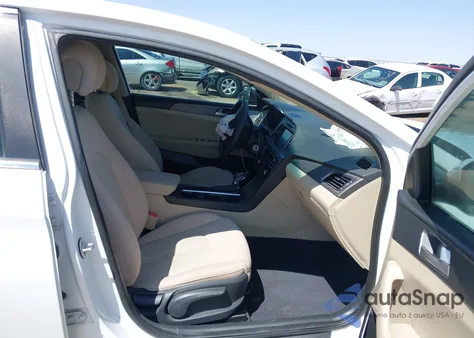 2016 Hyundai Sonata Se z USA, uszkodzony, nr VIN 5NPE24AF9GH276278